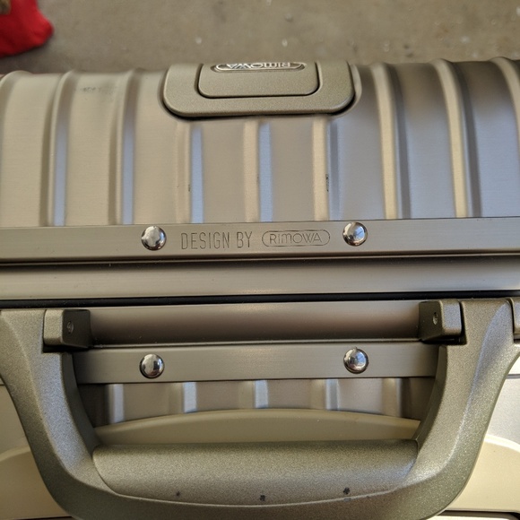 Rimowa luggage - Picture 3 of 6
